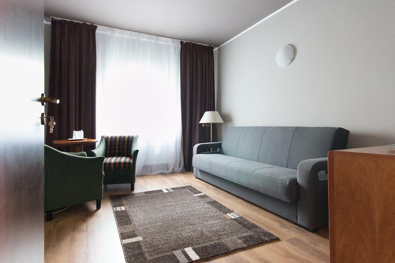 Casa De Piatra Bistro Hotel Клуж-Напока Екстериор снимка