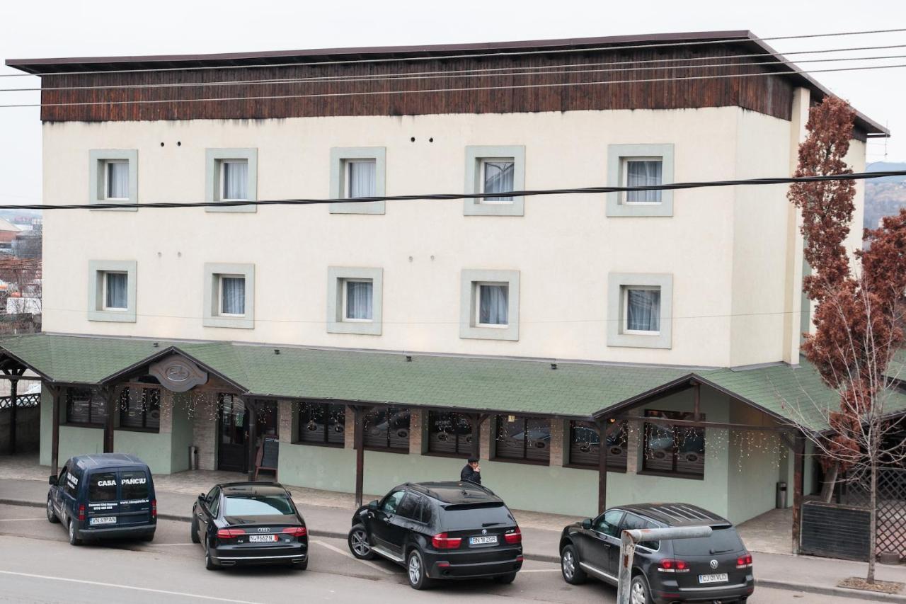Casa De Piatra Bistro Hotel Клуж-Напока Екстериор снимка